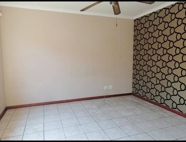 3 BEDROOM TOWNHOUSE FOR SALE IN BIRDSWOOD